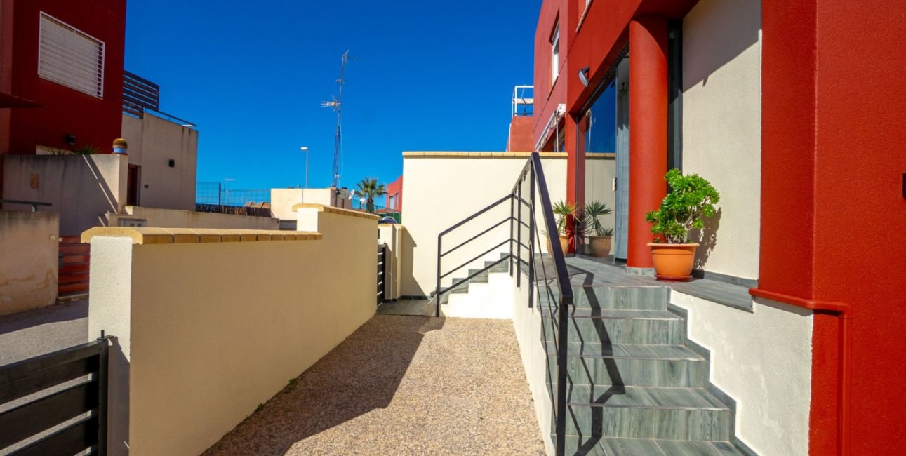 Rynek wtórny - Dom Szeregowy -
Orihuela Costa - Villamartin