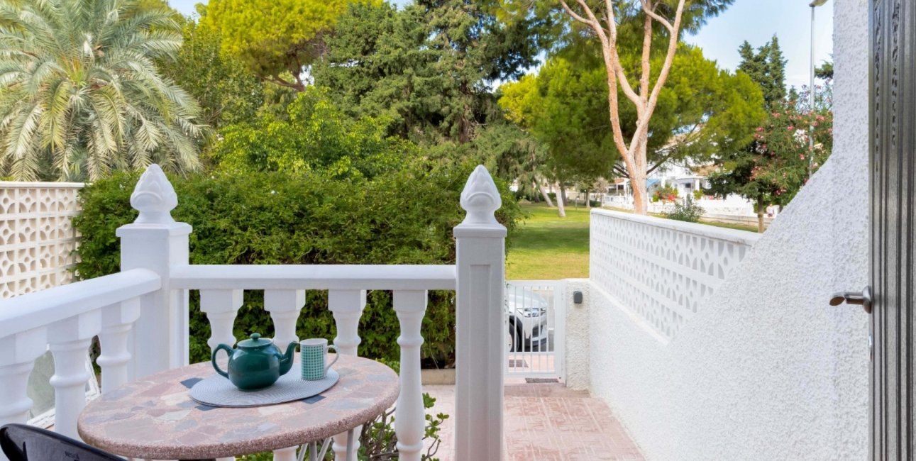 Rynek wtórny - Dom Szeregowy -
Orihuela Costa - La Zenia