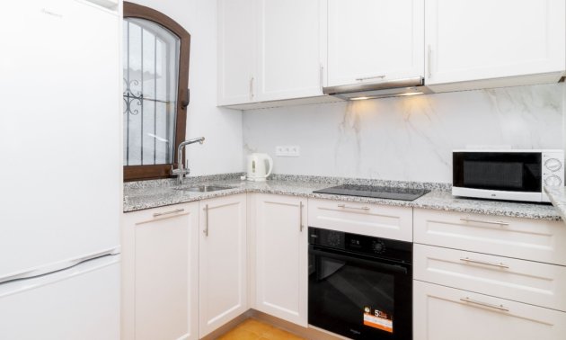 Rynek wtórny - Dom Szeregowy -
Orihuela Costa - La Zenia