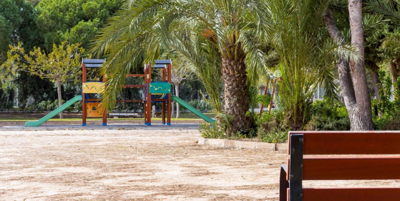 Rynek wtórny - Dom Szeregowy -
Orihuela Costa - La Zenia