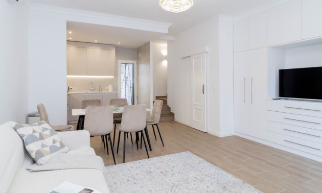 Resale - Townhouse -
Orihuela Costa - La Zenia