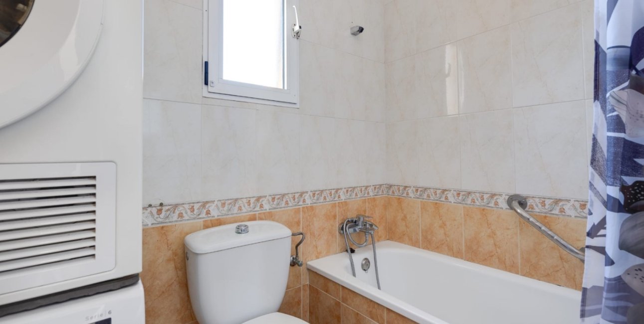 Rynek wtórny - Dom Szeregowy -
Torrevieja - Aguas Nuevas