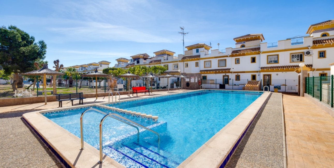 Rynek wtórny - Dom Szeregowy -
Torrevieja - Aguas Nuevas