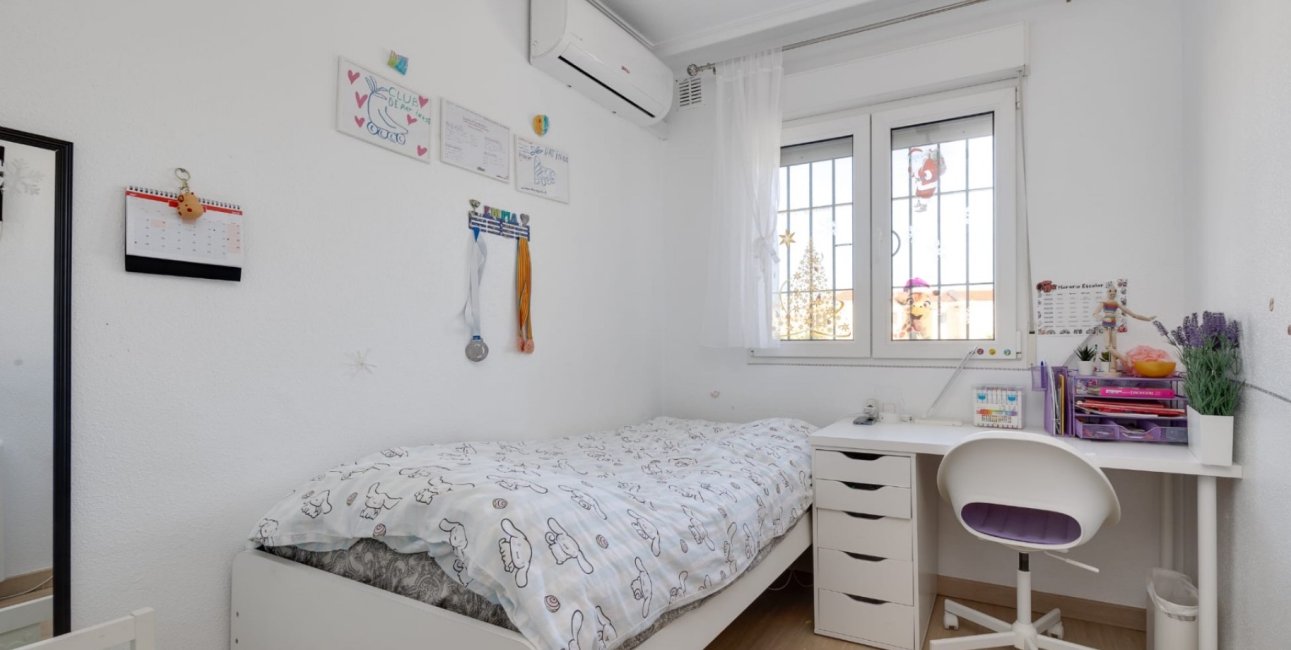 Rynek wtórny - Dom Szeregowy -
Torrevieja - Aguas Nuevas