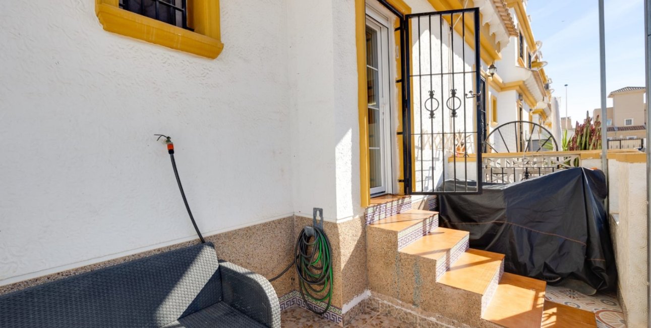 Rynek wtórny - Dom Szeregowy -
Torrevieja - Aguas Nuevas