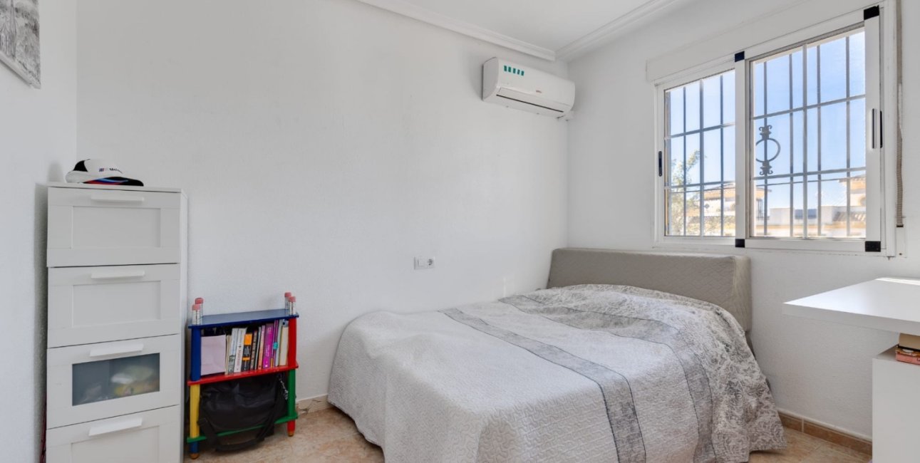 Rynek wtórny - Dom Szeregowy -
Torrevieja - Aguas Nuevas