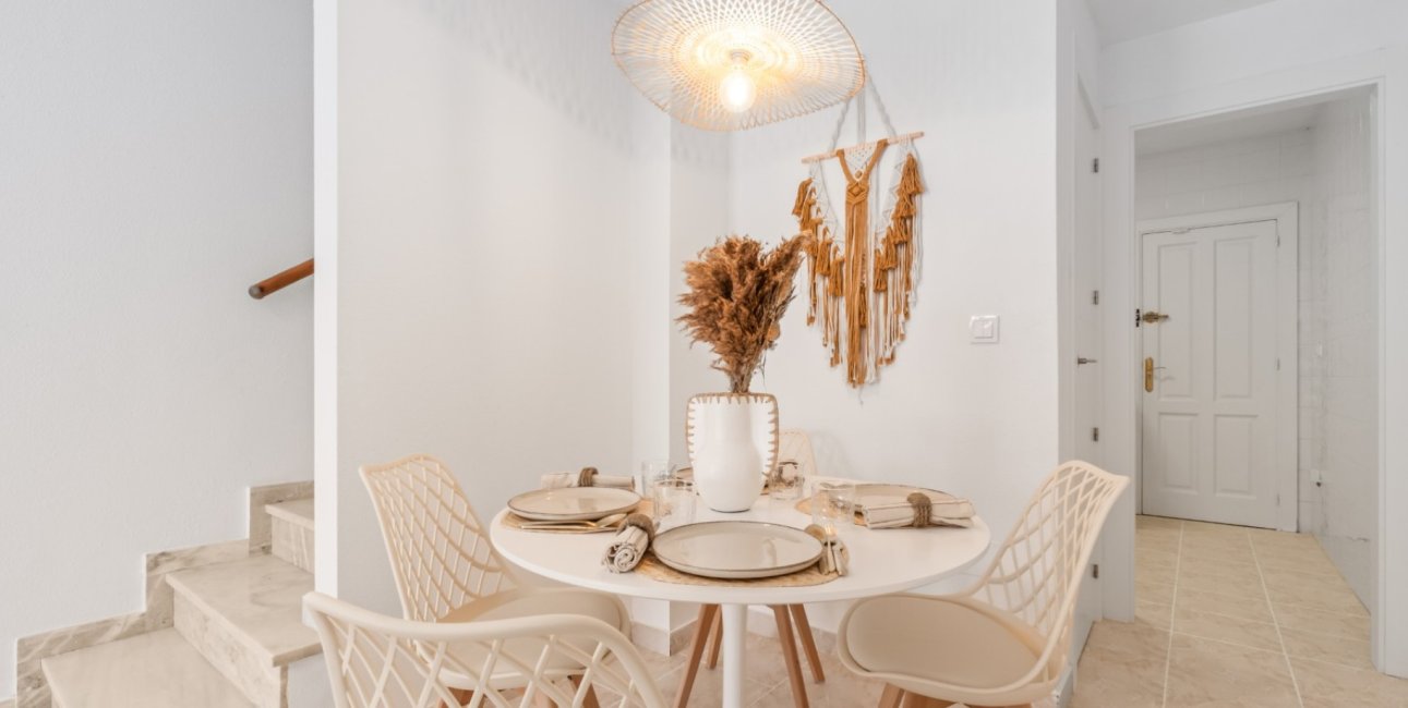 Rynek wtórny - Dom Szeregowy -
Orihuela Costa - La Florida