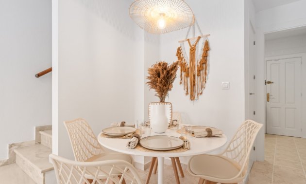 Rynek wtórny - Dom Szeregowy -
Orihuela Costa - La Florida