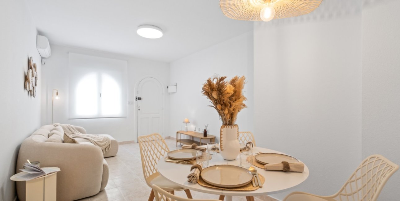 Rynek wtórny - Dom Szeregowy -
Orihuela Costa - La Florida