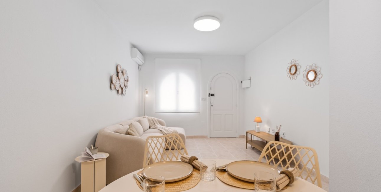 Rynek wtórny - Dom Szeregowy -
Orihuela Costa - La Florida