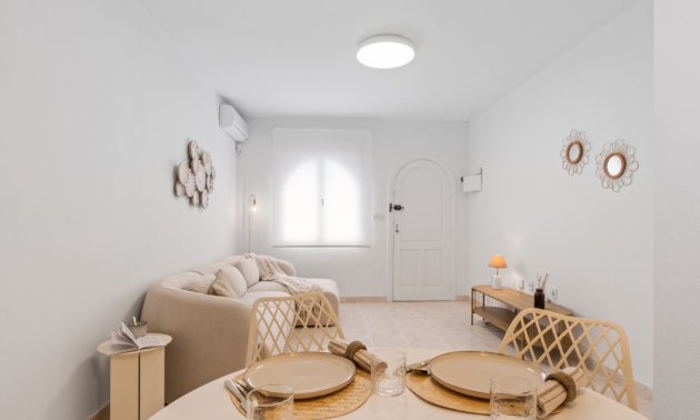 Rynek wtórny - Dom Szeregowy -
Orihuela Costa - La Florida