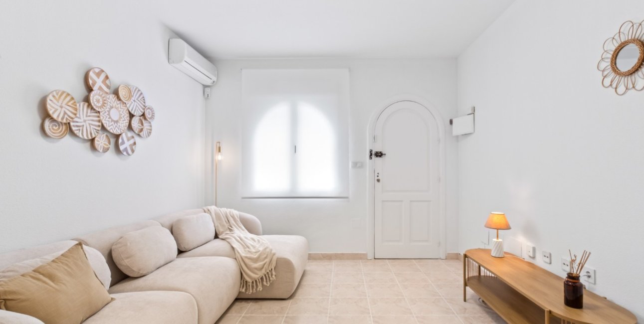 Rynek wtórny - Dom Szeregowy -
Orihuela Costa - La Florida