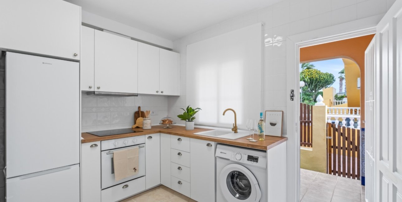 Rynek wtórny - Dom Szeregowy -
Orihuela Costa - La Florida