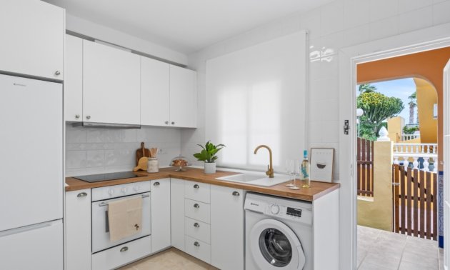 Rynek wtórny - Dom Szeregowy -
Orihuela Costa - La Florida