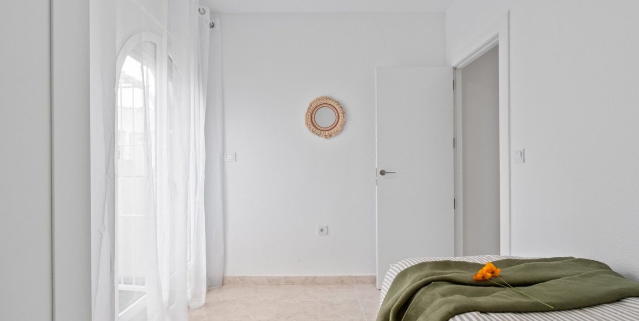 Rynek wtórny - Dom Szeregowy -
Orihuela Costa - La Florida