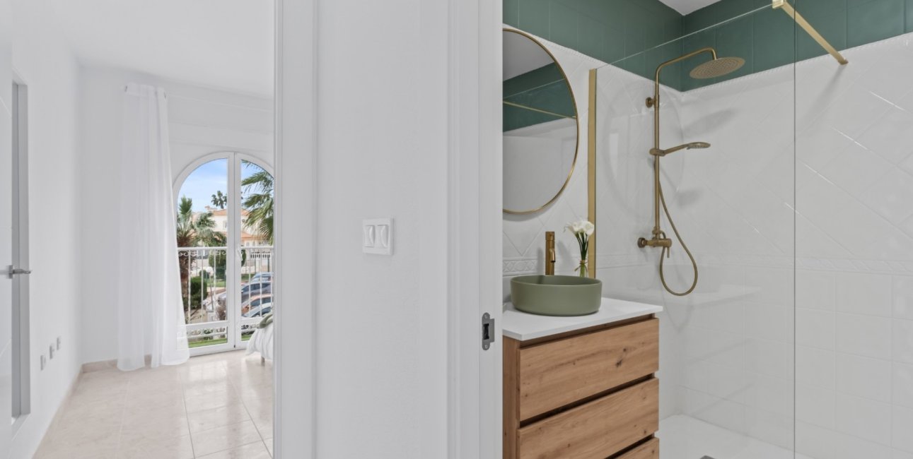 Rynek wtórny - Dom Szeregowy -
Orihuela Costa - La Florida