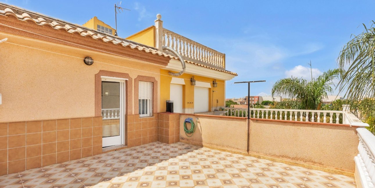 Resale - Duplex -
Los Alcázares - Centro