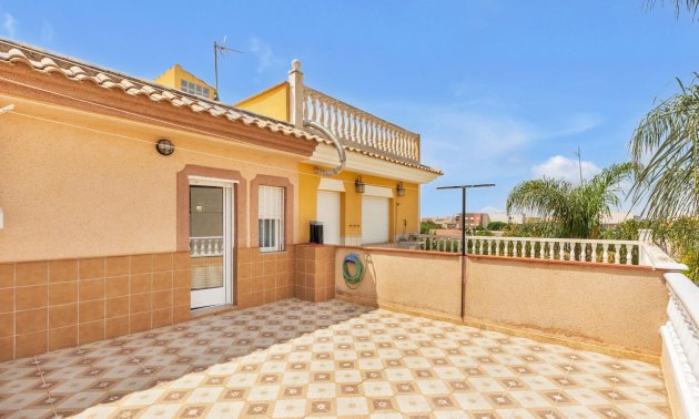 Resale - Duplex -
Los Alcázares - Centro