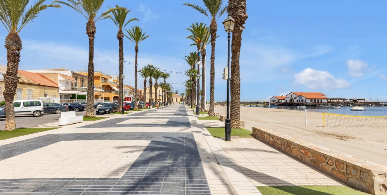 Resale - Duplex -
Los Alcázares - Centro