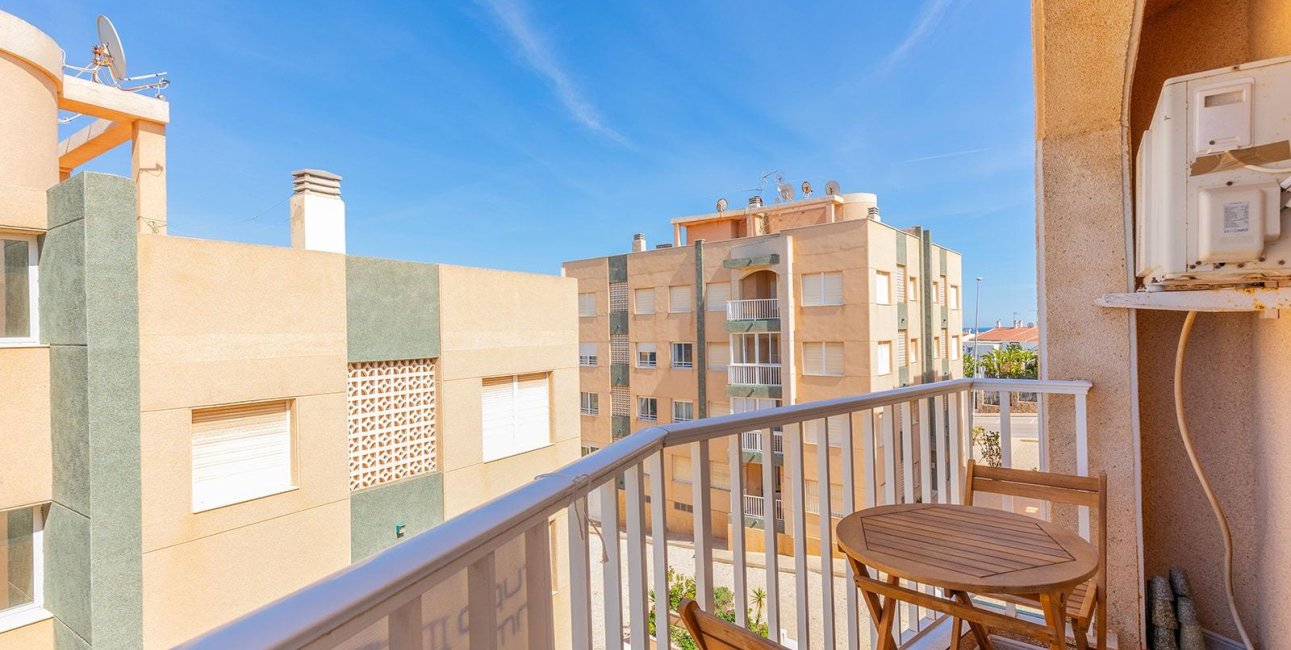 Resale - Apartment / flat -
Torrevieja - Cabo cervera