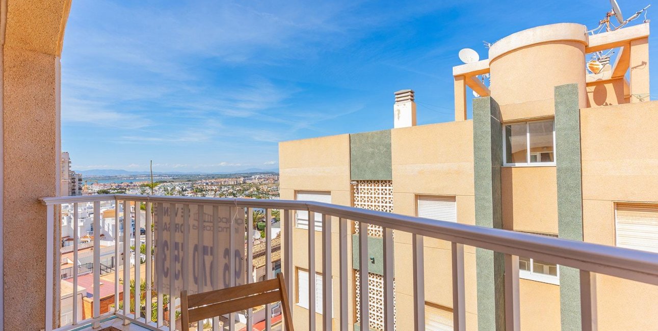 Resale - Apartment / flat -
Torrevieja - Cabo cervera