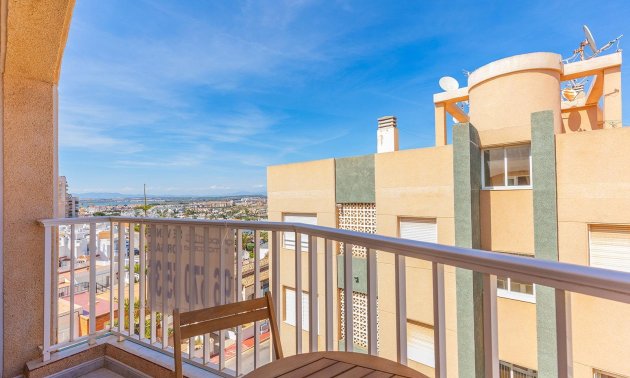 Resale - Apartment / flat -
Torrevieja - Cabo cervera
