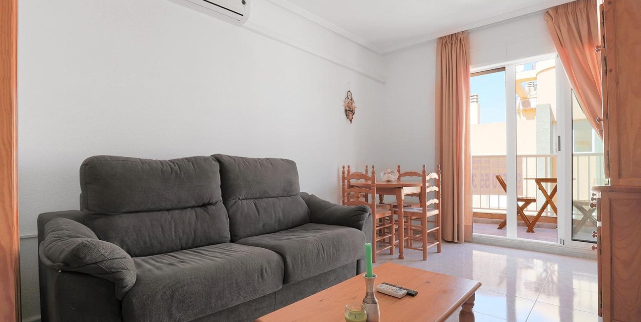 Resale - Apartment / flat -
Torrevieja - Cabo cervera