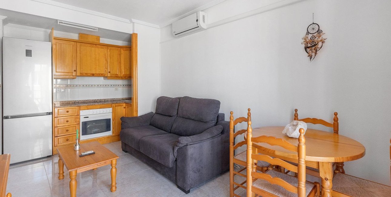 Resale - Apartment / flat -
Torrevieja - Cabo cervera