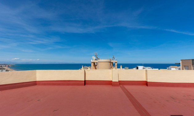 Resale - Apartment / flat -
Torrevieja - Cabo cervera