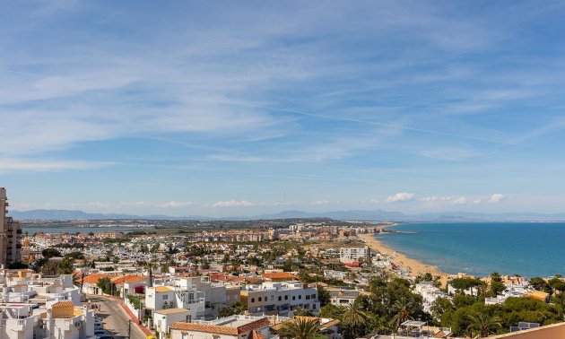 Resale - Apartment / flat -
Torrevieja - Cabo cervera