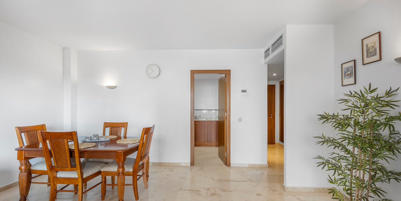 Rynek wtórny - Mieszkanie  -
Torrevieja - Punta prima