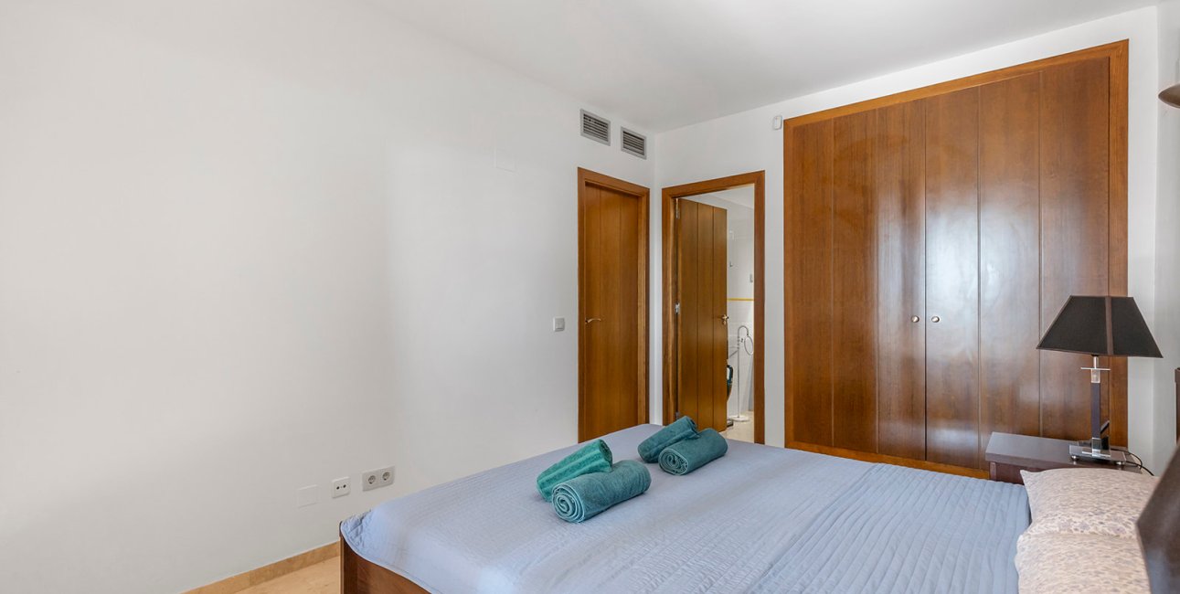 Rynek wtórny - Mieszkanie  -
Torrevieja - Punta prima