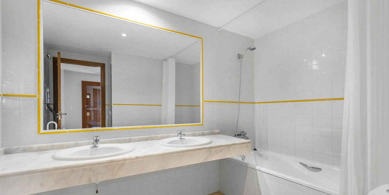 Rynek wtórny - Mieszkanie  -
Torrevieja - Punta prima