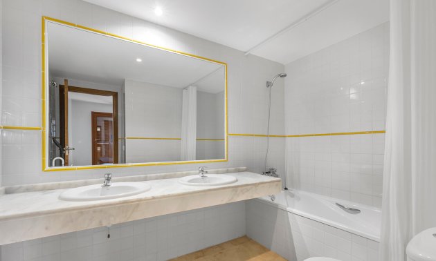 Rynek wtórny - Mieszkanie  -
Torrevieja - Punta prima