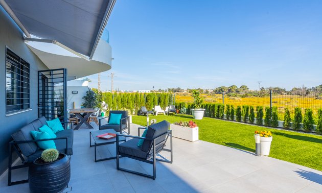 Rynek wtórny - Mieszkanie  -
Torrevieja - Punta prima