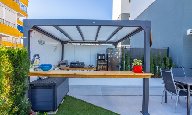 Rynek wtórny - Mieszkanie  -
Torrevieja - Punta prima