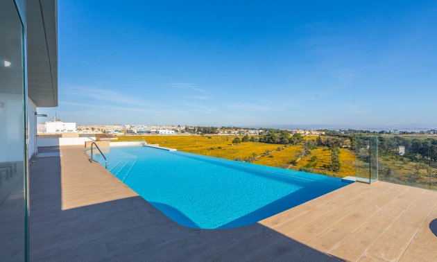 Rynek wtórny - Mieszkanie  -
Torrevieja - Punta prima