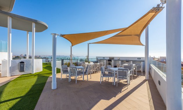 Rynek wtórny - Mieszkanie  -
Torrevieja - Punta prima