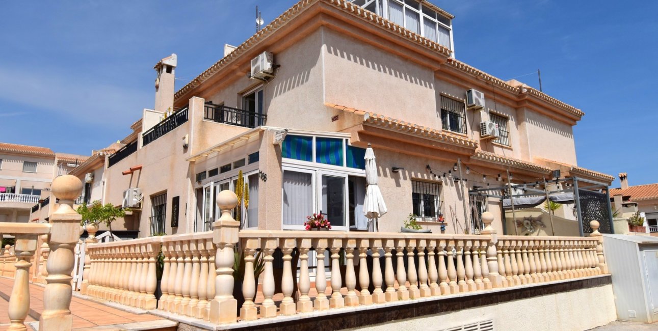 Resale - Townhouse -
Orihuela Costa - Playa Flamenca