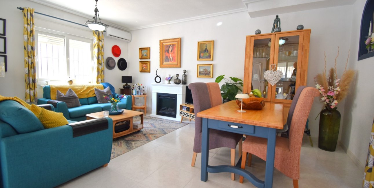 Resale - Townhouse -
Orihuela Costa - Playa Flamenca