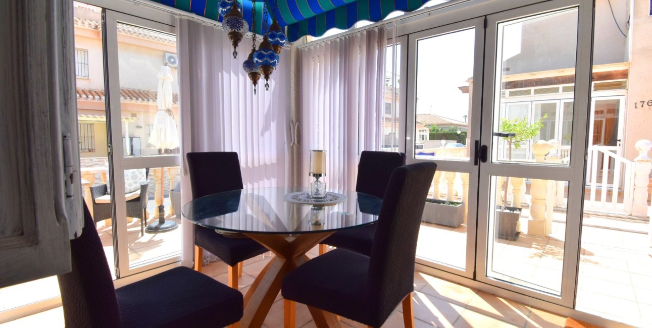 Resale - Townhouse -
Orihuela Costa - Playa Flamenca
