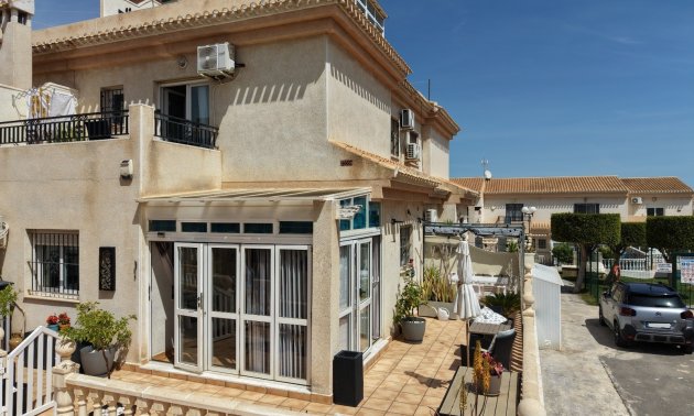 Resale - Townhouse -
Orihuela Costa - Playa Flamenca