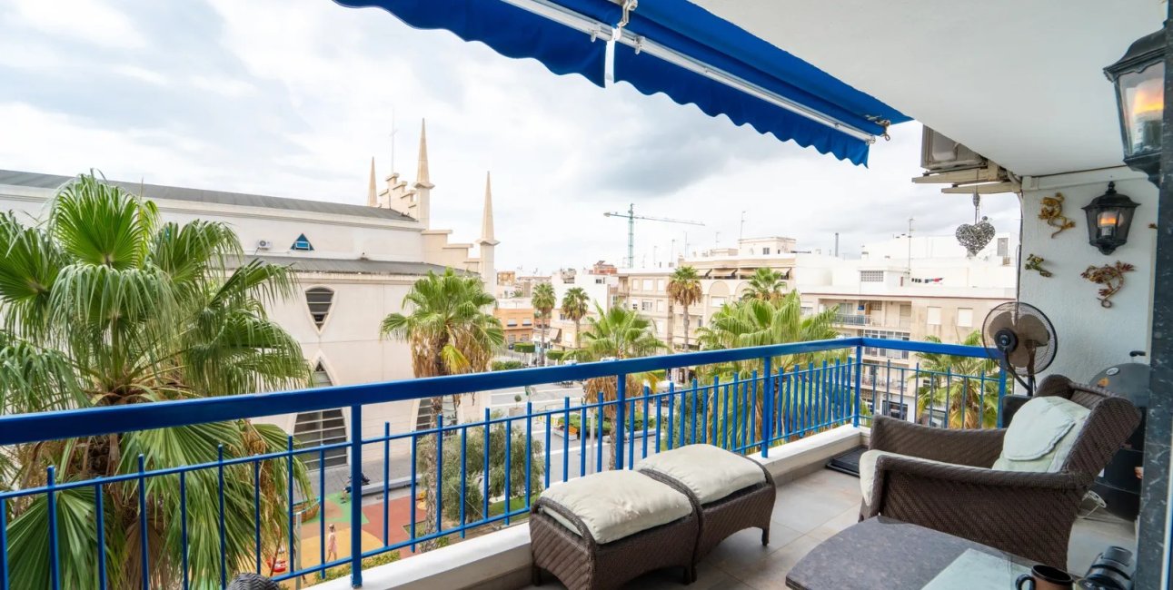 Rynek wtórny - Mieszkanie  -
Torrevieja - Playa Del Cura