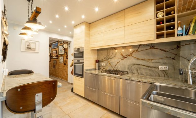 Rynek wtórny - Mieszkanie  -
Torrevieja - Playa Del Cura