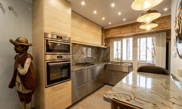 Rynek wtórny - Mieszkanie  -
Torrevieja - Playa Del Cura