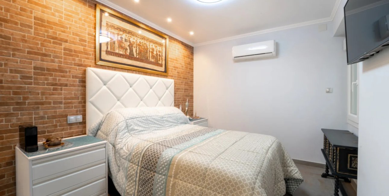 Rynek wtórny - Mieszkanie  -
Torrevieja - Playa Del Cura