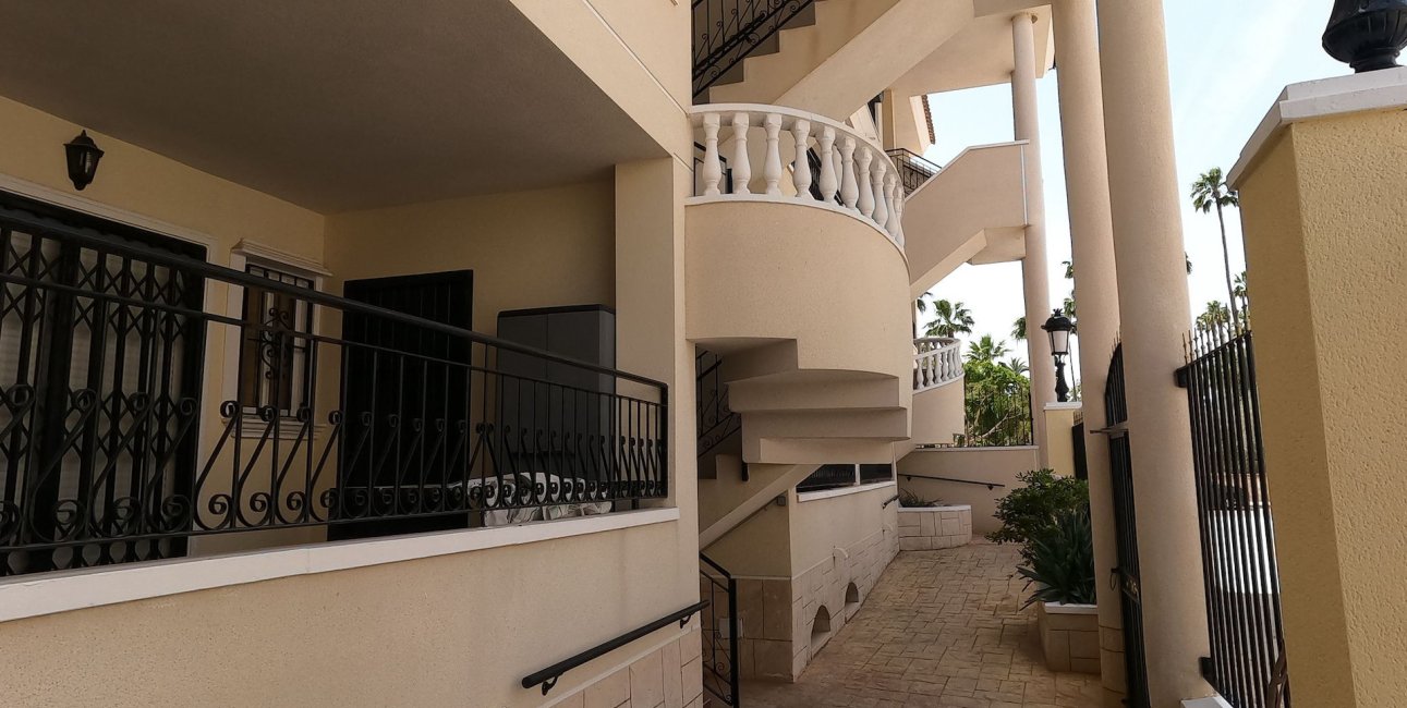 Resale - Apartment / flat -
Jacarilla - Jacarilla - Town