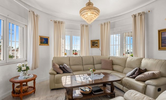 Resale - Villa -
Ciudad Quesada - Ciudad Quesada - Town