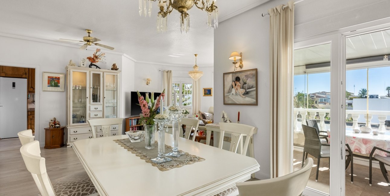 Resale - Villa -
Ciudad Quesada - Ciudad Quesada - Town