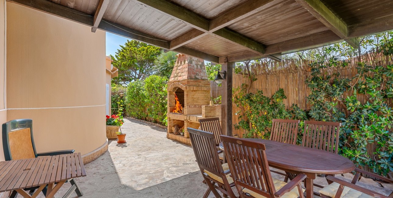 Resale - Villa -
Torrevieja - Torre La Mata